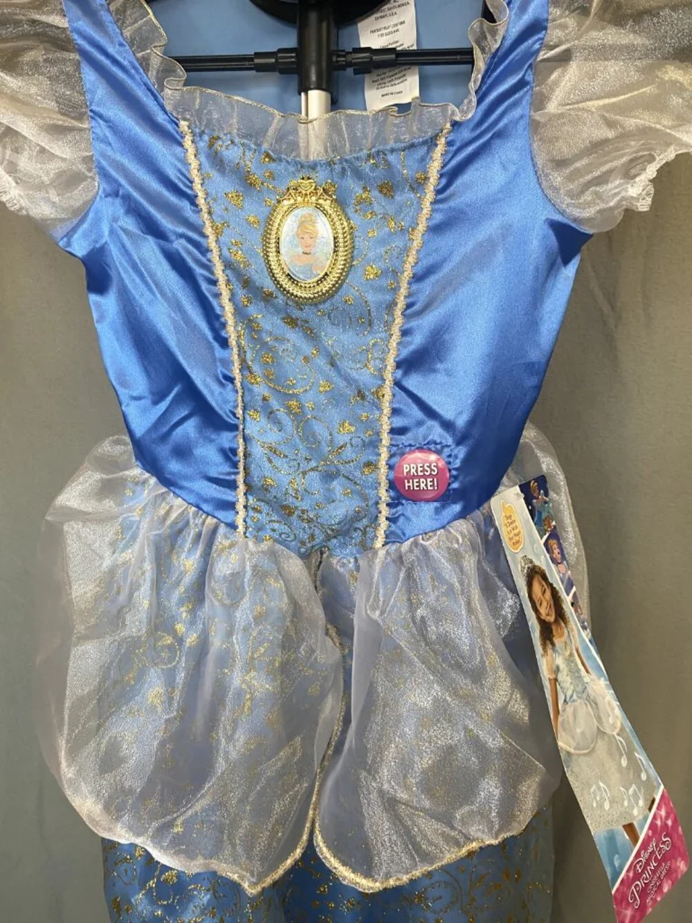 Disney Princess Cinderella musical Dress Costume, Blue size 4-6 New with tags.
